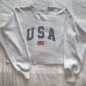 Sweatshirt